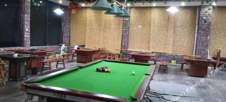 交城牧马人客栈图片