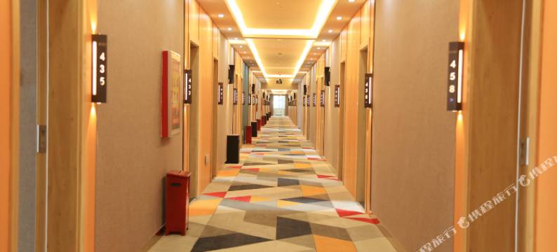 若羌银河酒店(楼兰博物馆店)图片