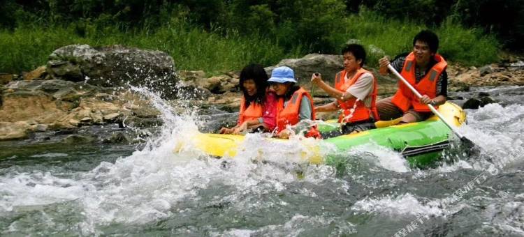 和平馨洞居温泉民宿图片