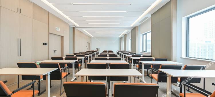 北京鸟巢对外经贸大学亚朵酒店图片