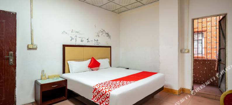 东莞环球住宿(高埗嘉荣购物广场店)图片