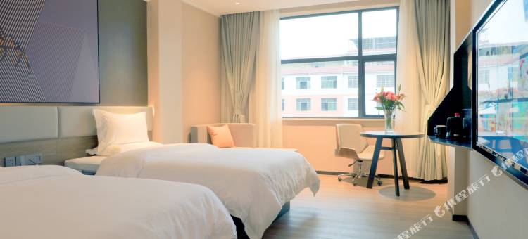 IU酒店(衡阳常宁市政府广场店)图片