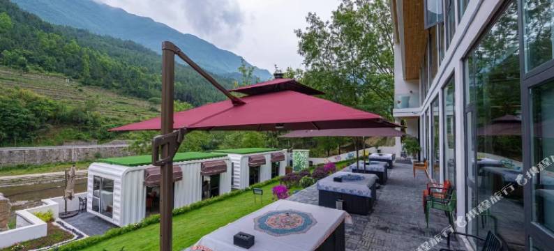 江油清溪山舍图片