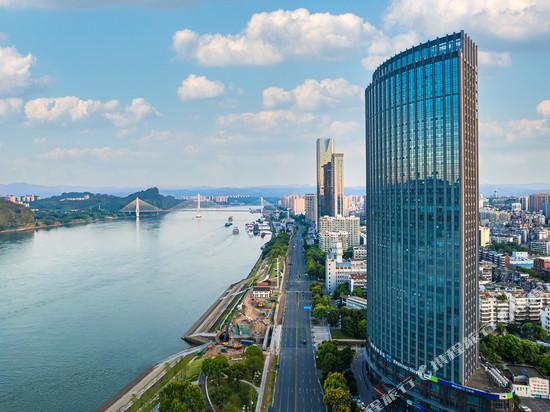 怡景美季高空江景酒店(宜昌万达广场三峡游客中心店)