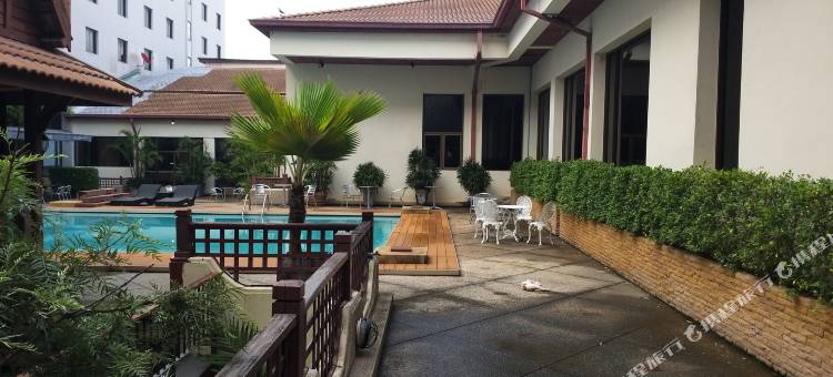 苏攀武里酒店(Songphanburi Hotel)图片