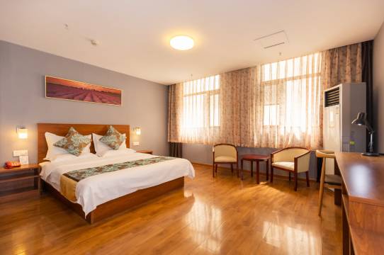 悦翔酒店(武汉汉口火车站唐家墩地铁站店)