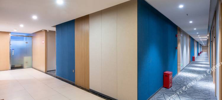 艾格酒店(深圳宝安翻身地铁站店)图片