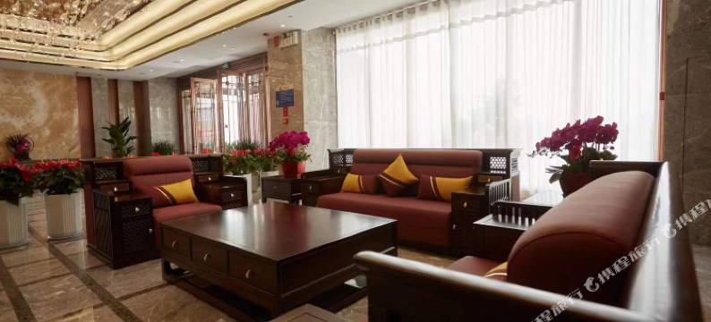 金铂丽酒店(庆阳高铁站店)图片