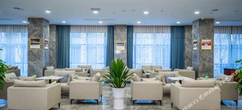 华冠国际酒店(女排基地店)图片