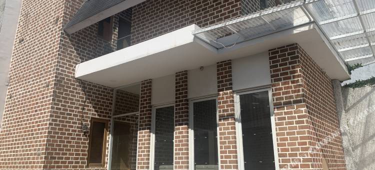 O酒店法乌齐亚伊斯兰旅馆，靠近塔克瓦清真寺马明纳赛(Hotel O Penginapan Fauziah Syariah Near Mesjid Taqwa Mamminasae)图片