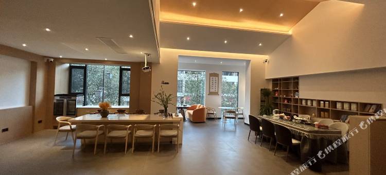 张家界庭唐酒店(国家森林公园武陵源标志门店)图片