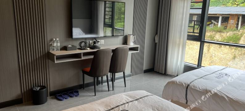 山景云宿(千户苗寨西门游客服务中心店)图片