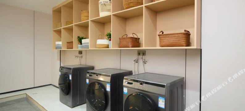 厦门·欧漫｜Soong·CinemaBathtub设计酒店(集美灌口万达广场店)图片