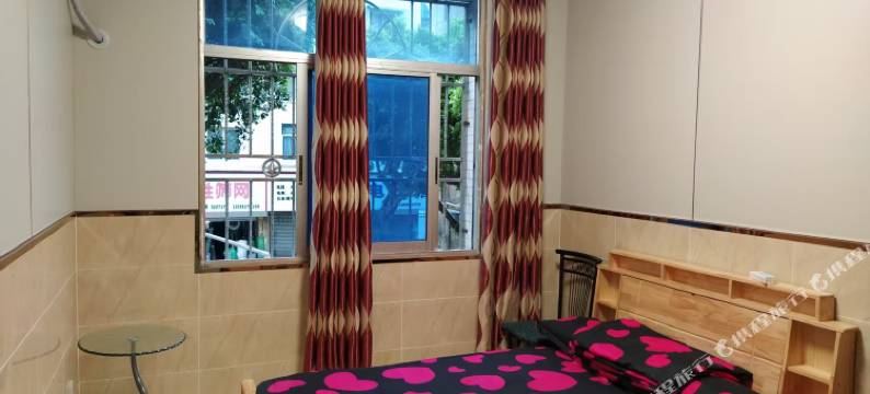 广汉七彩阳光青年旅舍图片