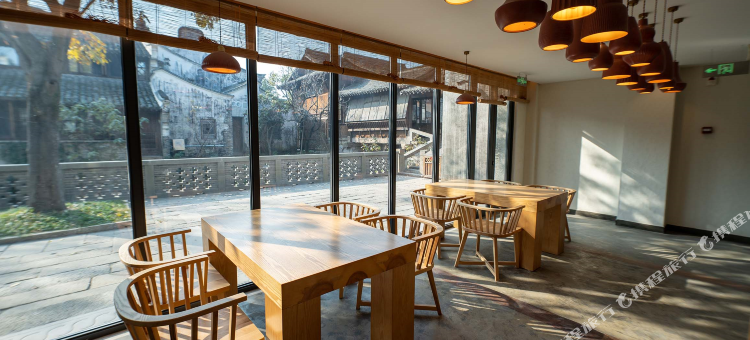 盐官潮乐之城可瓷客栈图片