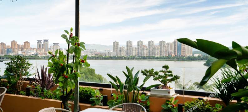 云间逸舍温泉民宿(湖泉生态园店)图片