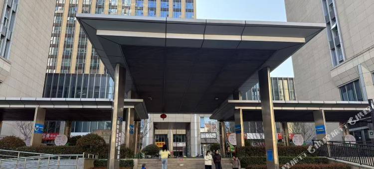 亚锦巨幕观影民宿(绿地新都会店)图片