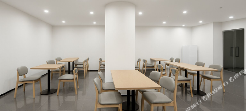 云朵槑酒店(红都大道中央革命根据地历史博物馆店)图片