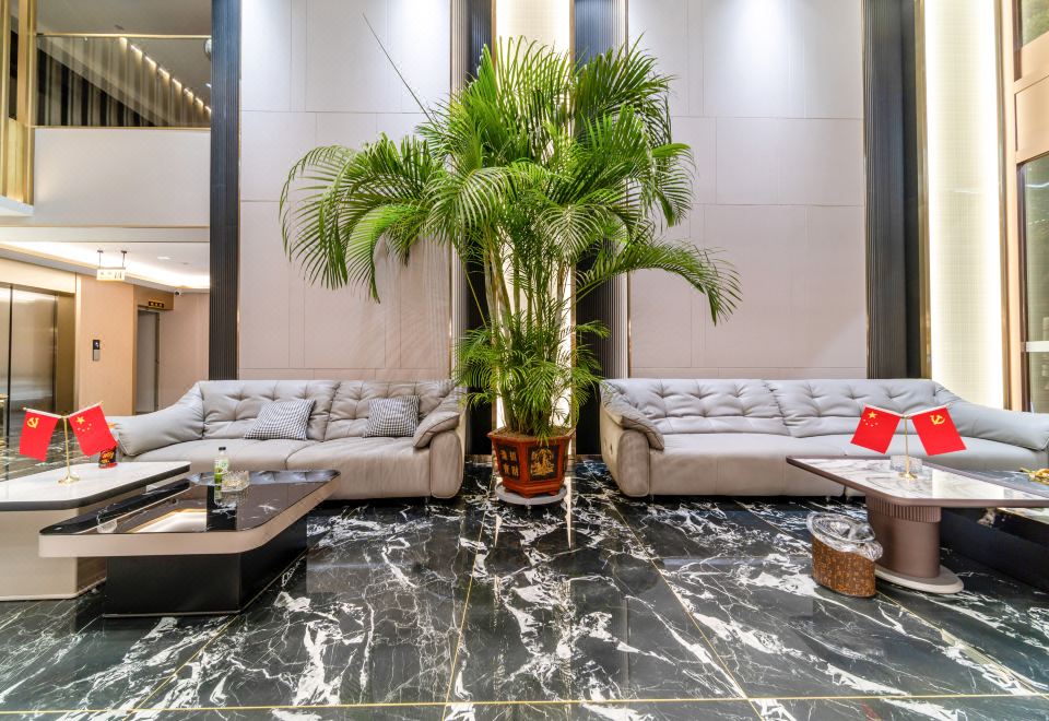 Hongqi Hotel Hotel Overview