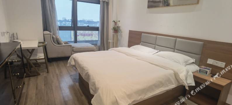 衢州依家公寓(高铁站万达广场店)图片