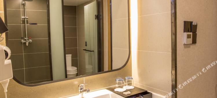 兰欧酒店(贵阳小河万科地铁站店)图片