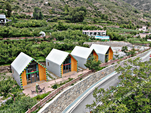 小金苹果共享农庄酒店