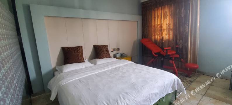 常熟非尚主题宾馆图片