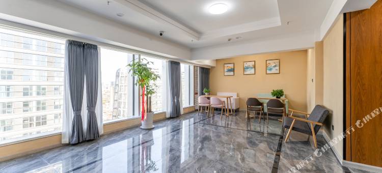 斯维登精品公寓(青岛红岛高新区会展中心店)图片