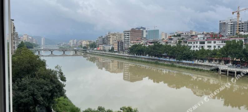 新丰新家园艺术酒店图片