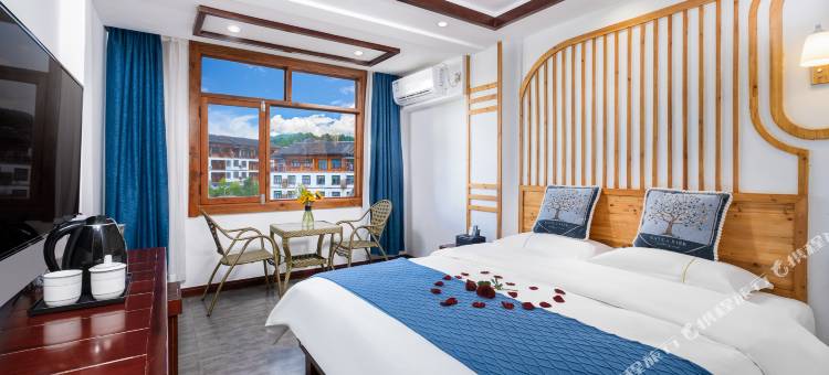 依云山居·喀斯特山景布依风情亲子度假美宿(荔波小七孔东门店)图片