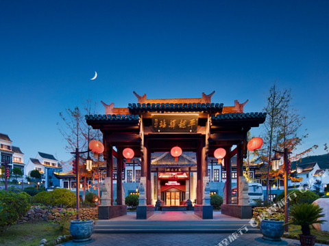 福泉平越驿站酒店