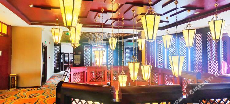 大理海滨温泉酒店(高铁站店)图片