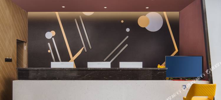 IU 酒店(瑞丽财富广场彩云城店)图片