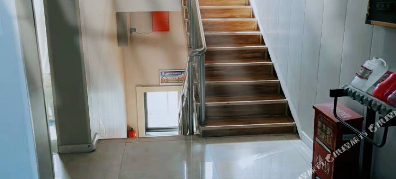 两当常兴宾馆图片