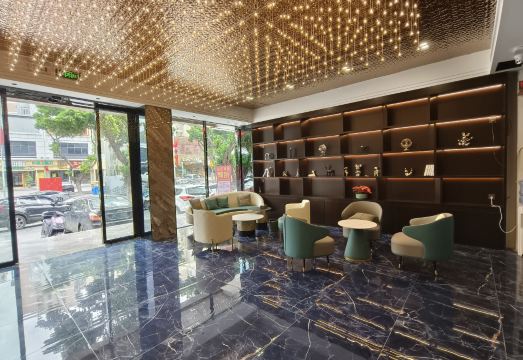 Manhao Hotel (Bao'an Wanda Plaza) Hotel Overview