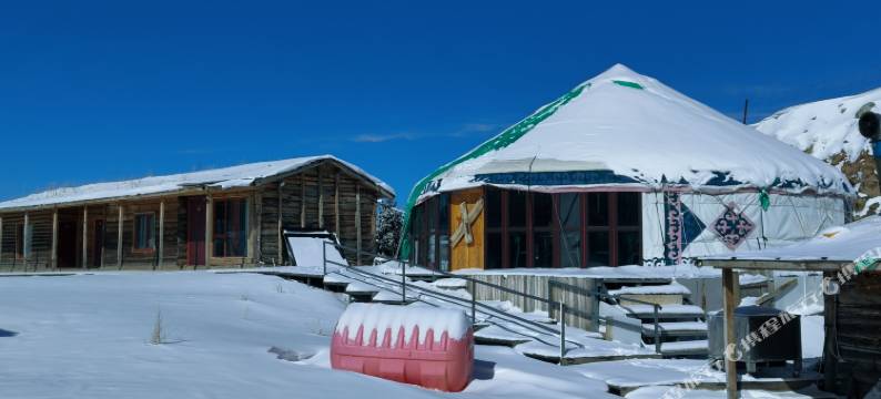 琼库什台山里居民宿图片