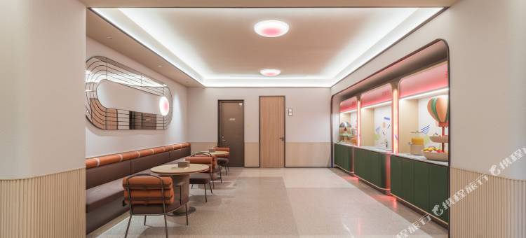 桔子酒店(重庆南滨路后堡地铁站店)图片