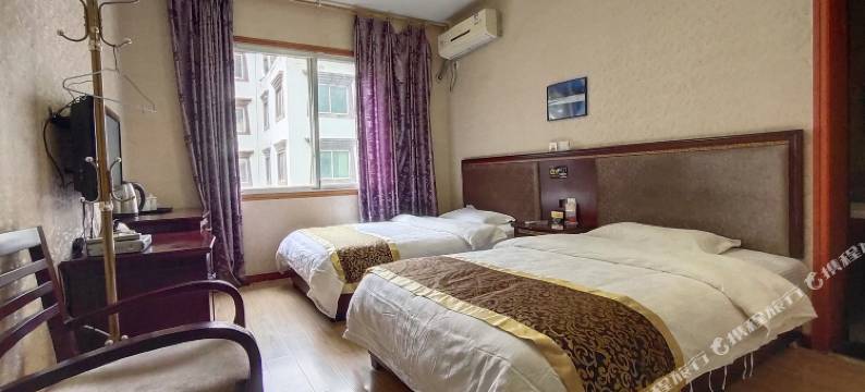 理县雍忠藏家客栈图片