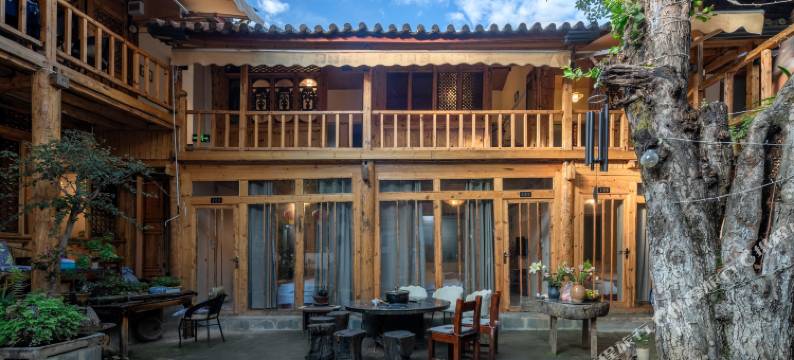 丽江花鼓滴哒客栈图片