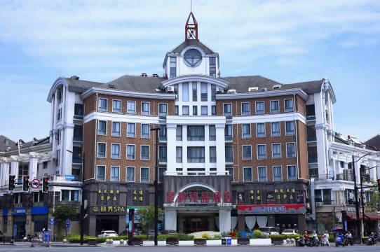 景韵臻品酒店(上海泗泾地铁站)