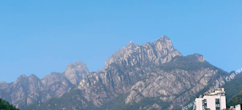 悠然时光民宿(黄山风景区南大门逍遥溪换乘中心店)图片