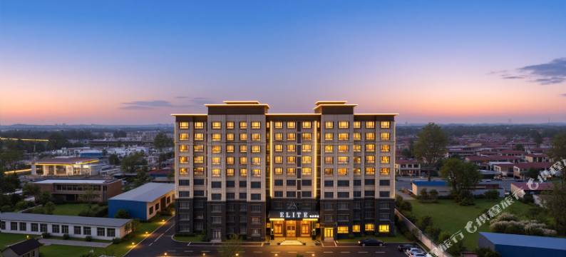 喆啡·锐品酒店(保定徐水店)图片