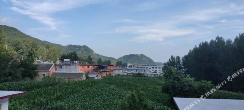 雾灵山老蔡农家院图片