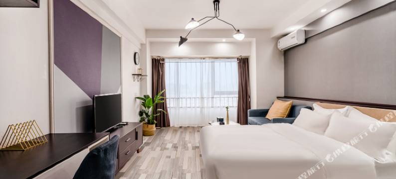 成都FOSO弗舍酒店(武侯祠红牌楼地铁站店)图片