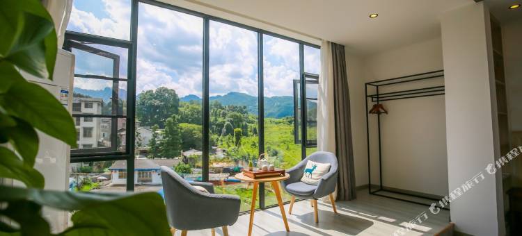 张家界追忆民宿(武陵源森林公园店)图片