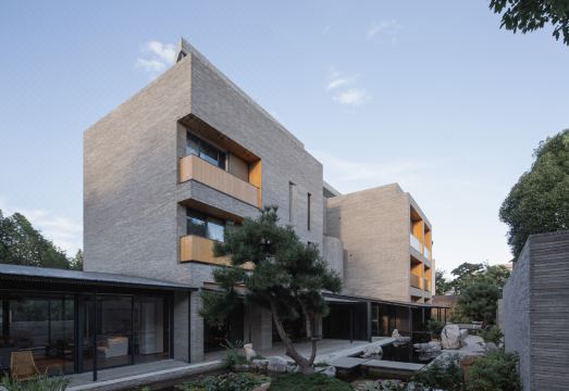 昆明泮山居外景图