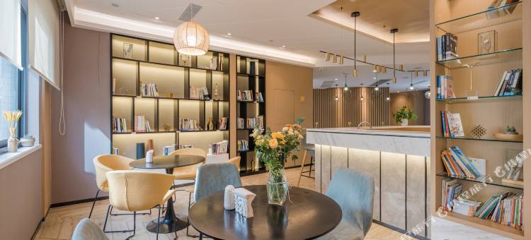 南京新街口大行宫地铁站亚朵轻居酒店图片