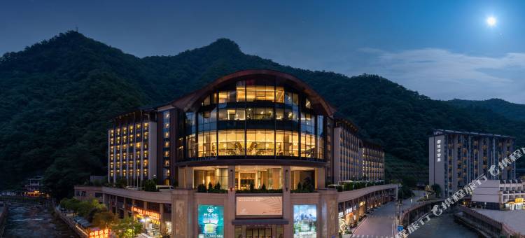 神农架康帝君兰酒店图片