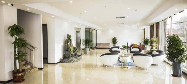 盛世豪悦酒店(青岛胶东国际机场店)图片