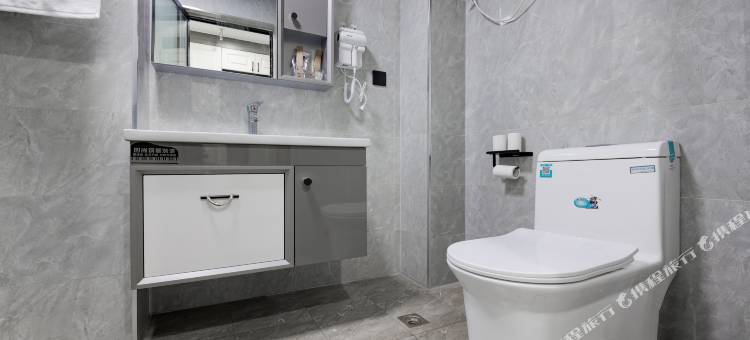 青巢观影酒店(天明财富广场店)图片